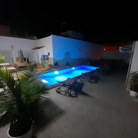 Tenerife Little Village S * سان إيسيذرو