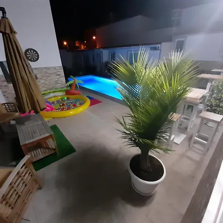 Tenerife Little Village S *