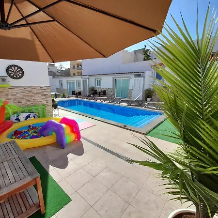 Tenerife Little Village S سان إيسيذرو