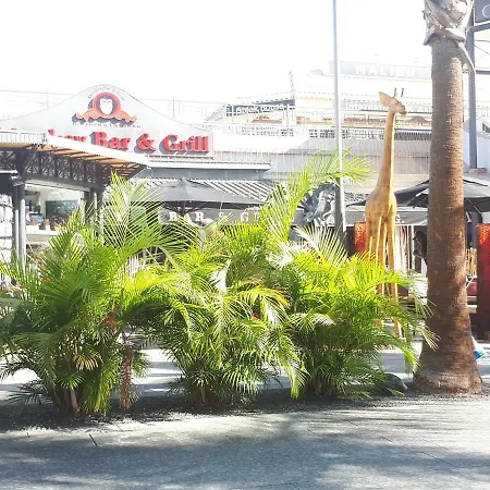 Tenerife Little Village S *