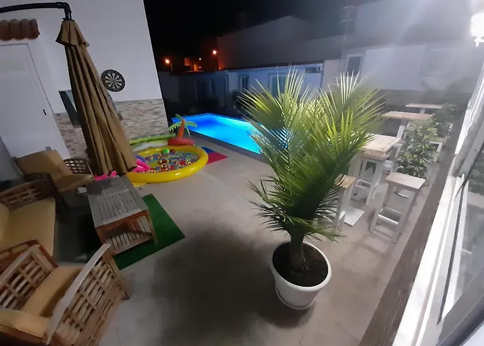 Tenerife Little Village S *