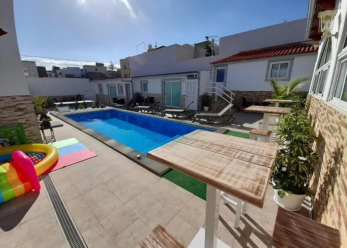 Tenerife Little Village S *