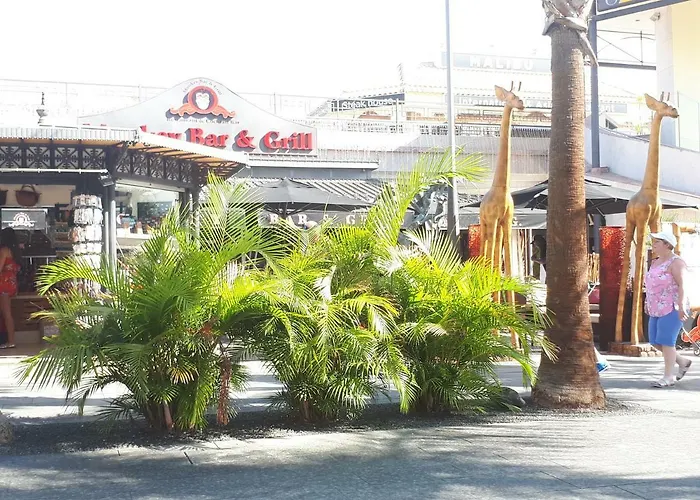 Tenerife Little Village S *