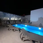 Tenerife Little Village S *