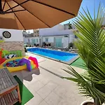 Tenerife Little Village S سان إيسيذرو